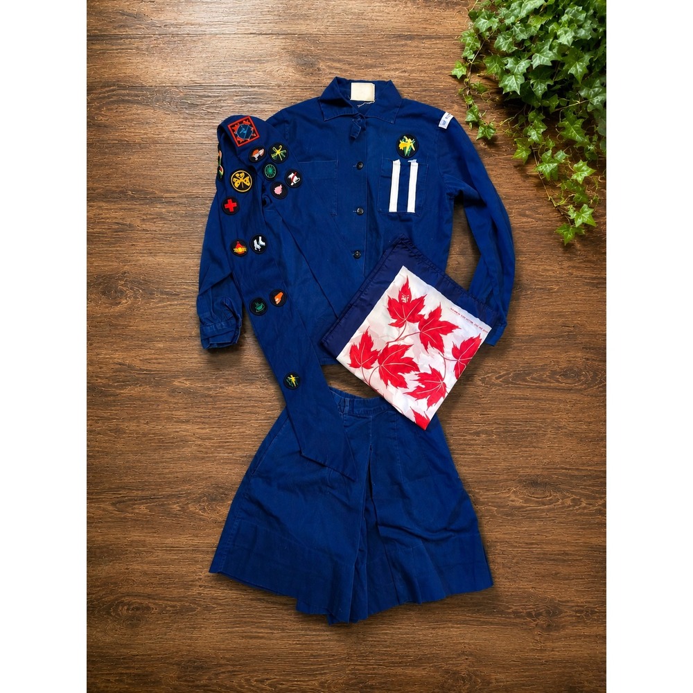 1960s Girl Guides of Canada Uniform Set Badge Sash Culottes Maple Leaf Scarf BC